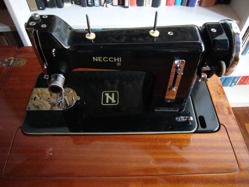 Швейная машина Necchi BDA