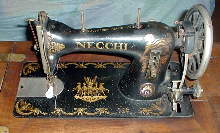 Швейная машина Necchi BD (Central Bobbin)